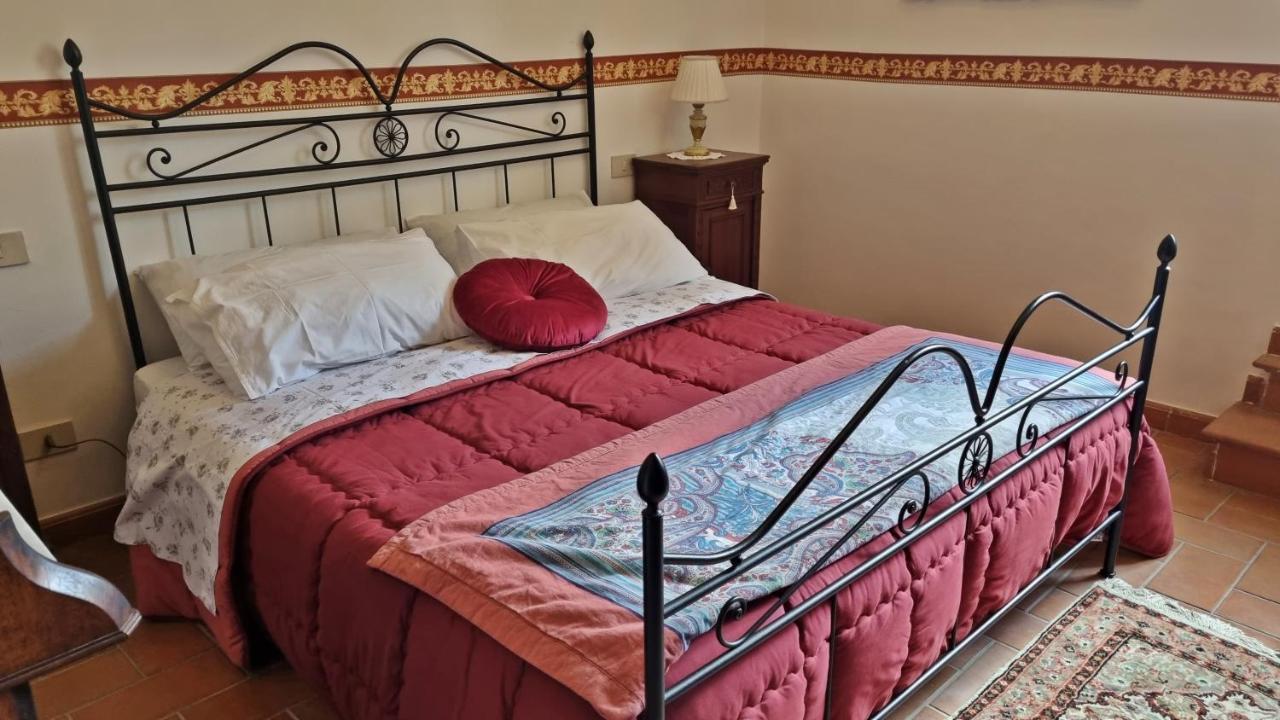 Casa Vacanze Nives Tuscania Esterno foto
